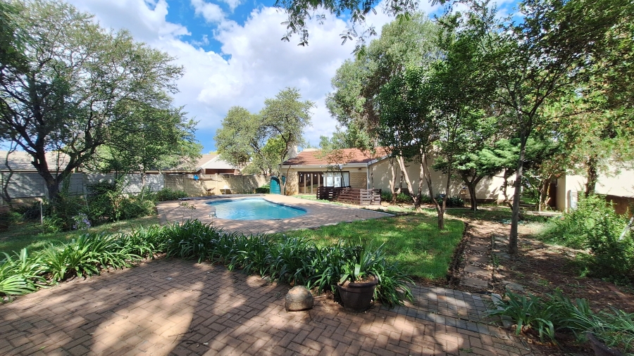 5 Bedroom Property for Sale in Riebeeckstad Free State